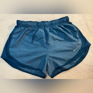 Nike Dri Fit Women's Teal Running Shorts Size Medium